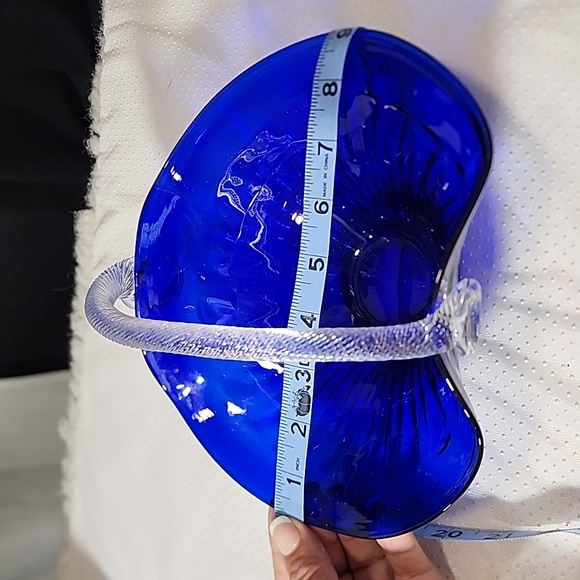 Romanian Art Hand Blown Cobalt Blue Glass Basket - Picture 6 of 10